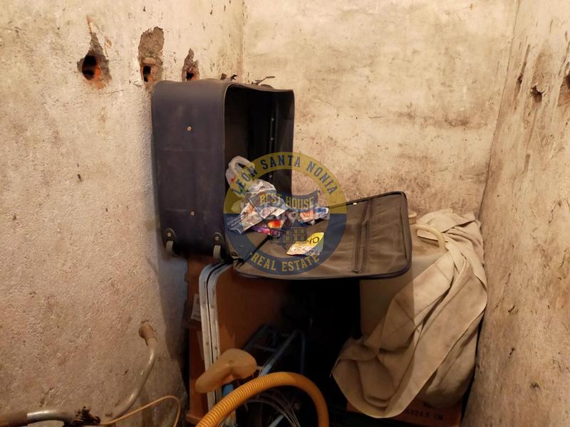 Foto b1aa31cf-4d01-4ab2-9cea-9dd41b2192d5. Local comercial local con estudio a la venta en San Esteban. en León