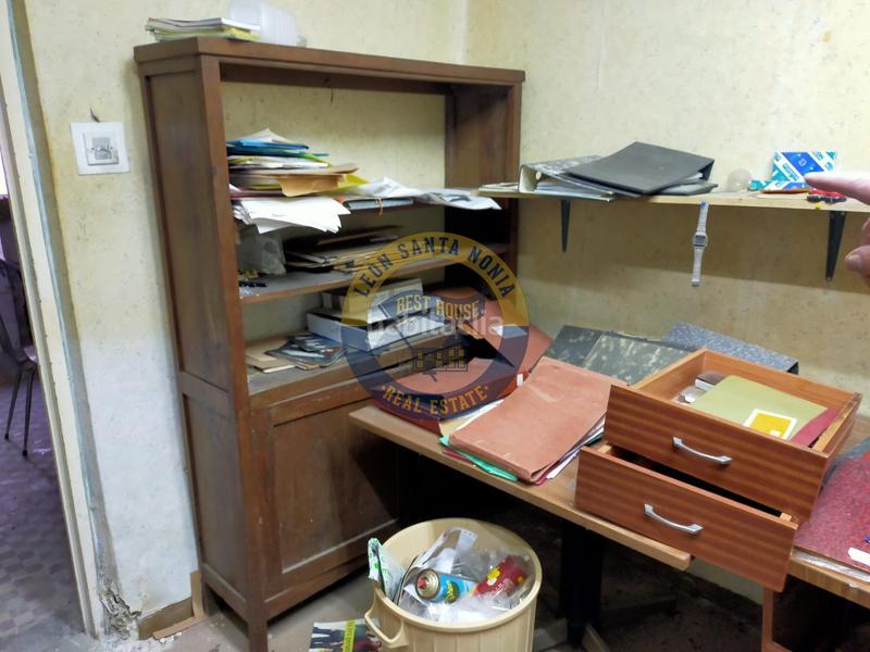 Foto ebf42425-6a3f-405a-8a22-dab8937f846a. Local comercial local con estudio a la venta en San Esteban. en León