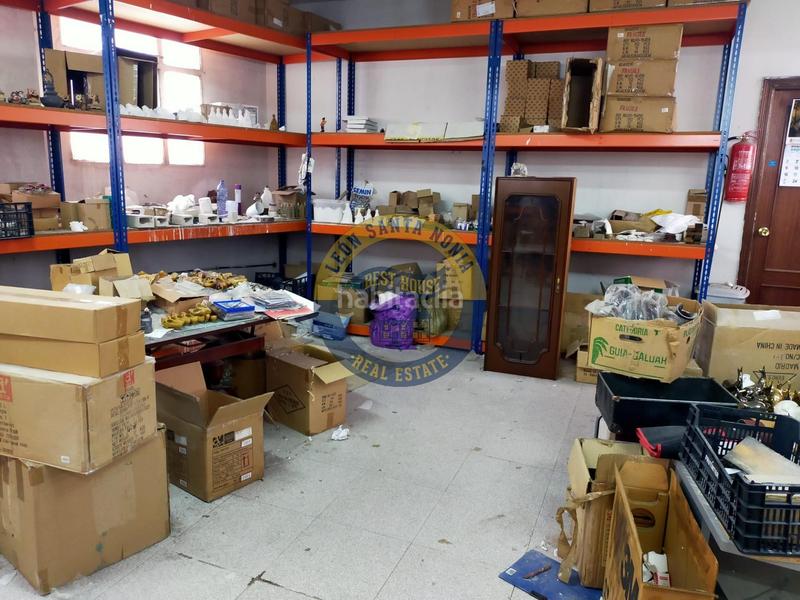 Foto f5f772b1-30e3-45ad-9b61-20a5675085a0. Local comercial local con estudio a la venta en San Esteban. en León