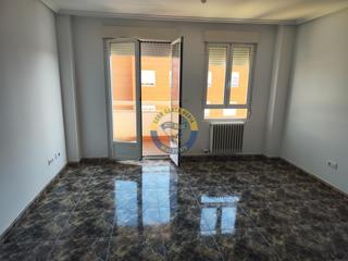 Pis a Trobajo del camino. Piso a la venta en trobajo del camino.