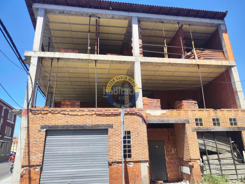 Foto 3855f1f8-f0b7-42b9-ac90-4ae6bbe006f9. Édifice dans Trobajo del camino