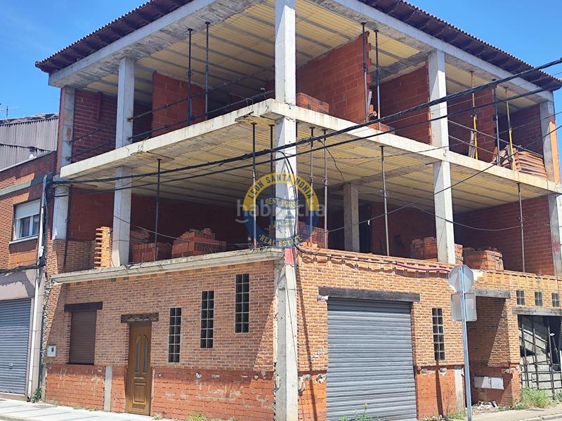 Foto cf8e5948-229e-48cf-9687-13e54ab348dc. Édifice dans Trobajo del camino