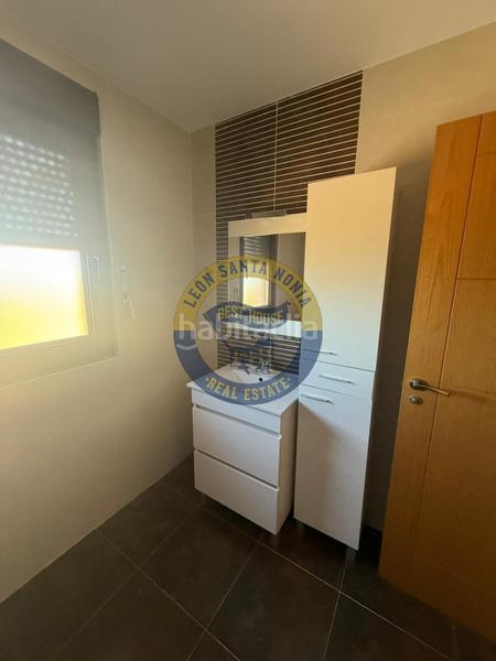 Foto 3525feeb-9c58-4b3a-97ff-55a5a2f711ca. Casa adossada amb calefacció aparcament a Garrafe de Torío