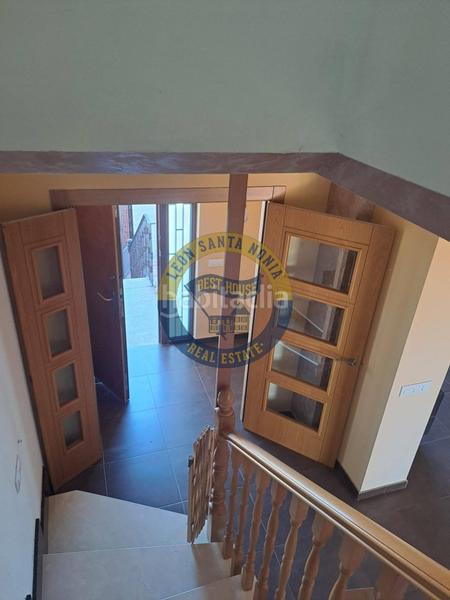 Foto bcf02fed-2f4f-4c39-a47c-56f00ba2890a. Casa adossada amb calefacció aparcament a Garrafe de Torío