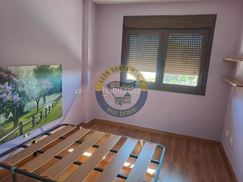 Foto cdd57e6a-fabf-4c02-946f-867e917f853d. Casa adossada amb calefacció aparcament a Garrafe de Torío