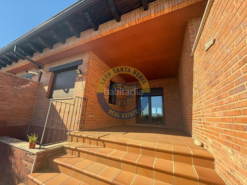 Foto f38755fb-285d-412d-88a7-c00973fd5086. Casa adossada amb calefacció aparcament a Garrafe de Torío