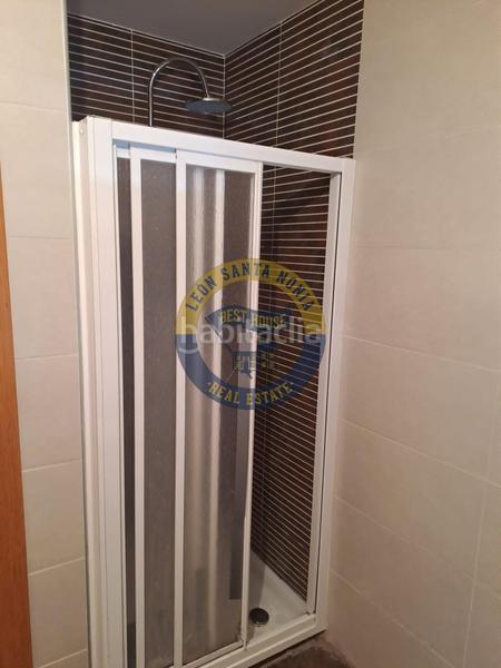 Foto fe51c660-db4f-471c-bb2a-5396172f41c6. Casa adossada amb calefacció aparcament a Garrafe de Torío