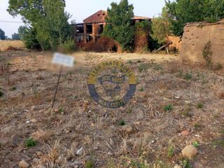Residential Plot in Vega de Infanzones. Terreno urbano a la venta en grulleros.