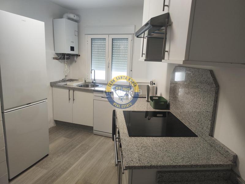 Foto d1f892fe-16ae-4ca2-a762-e0c092ee47fe. Location appartement avec chauffage dans San Claudio - La Chantría León