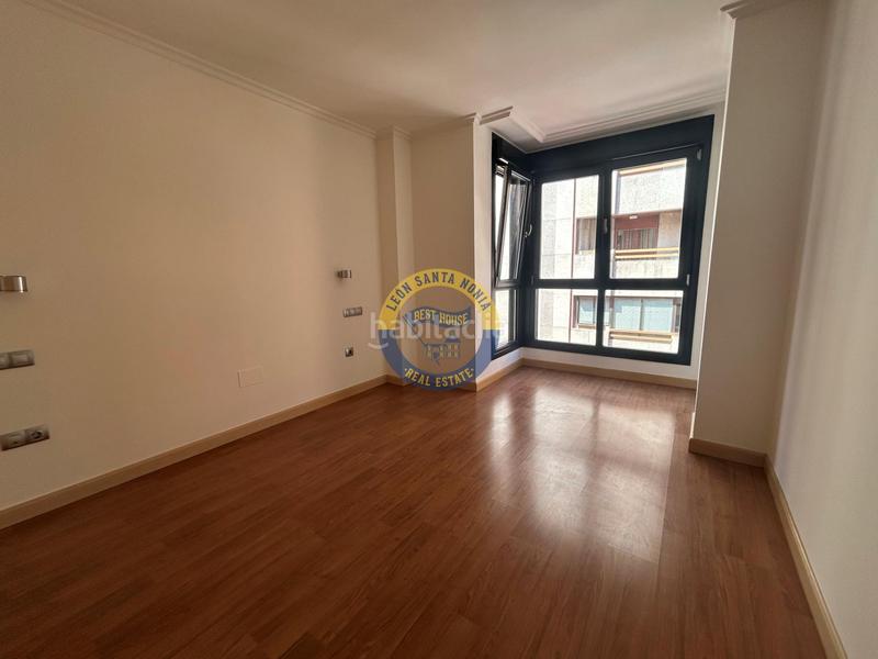 Foto 59dcaa09-0be9-4358-9b1f-65896d1d8674. Appartamento con riscaldamento parcheggio in Centro Ciudad León