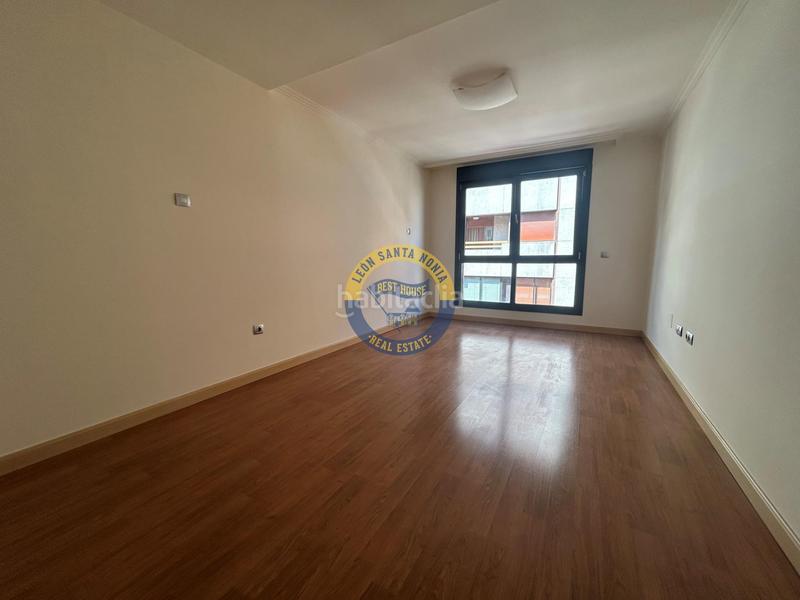 Foto 65d53b53-d52e-48c2-869a-27fdb2416435. Appartamento con riscaldamento parcheggio in Centro Ciudad León