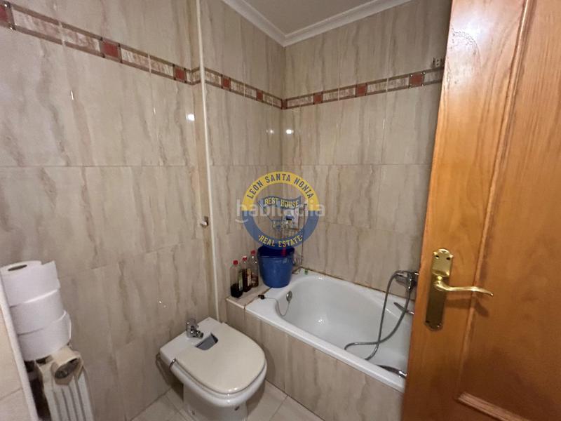 Foto f0518627-ce1d-46fa-a85b-29e8c36ee6a0. Apartament amb calefacció a Casco Antiguo León