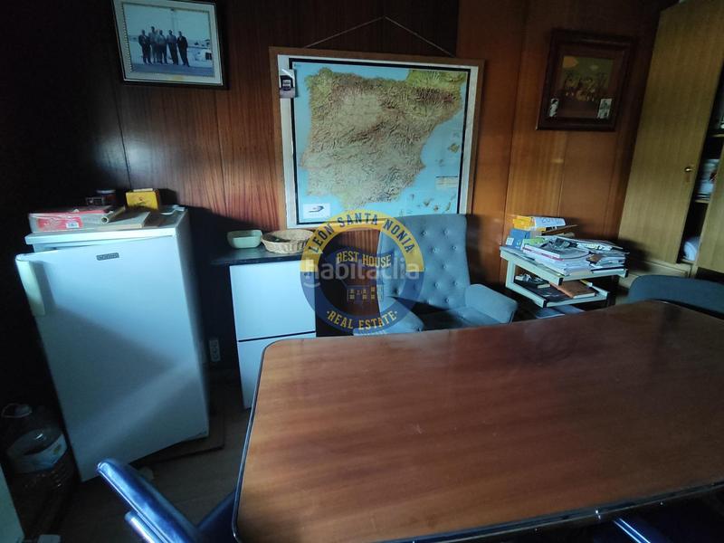 Foto a5c9e9f1-2f65-418e-926e-e6455b6d0cd2. Nave industrial  a la venta . en Villaquilambre