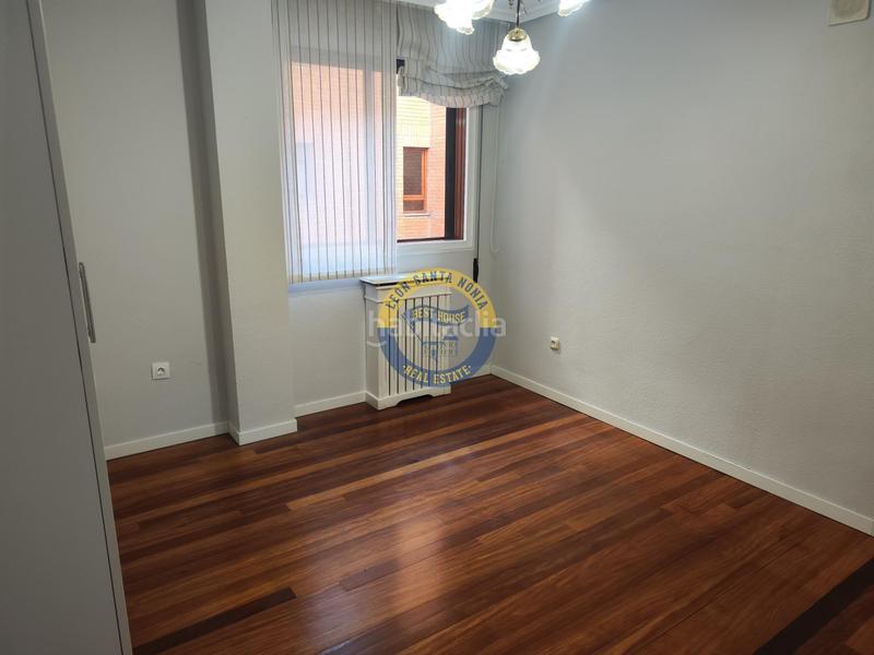 Foto d6323948-4085-4baa-835b-c937d5dc3a34. Affitto appartamento con riscaldamento parcheggio in León