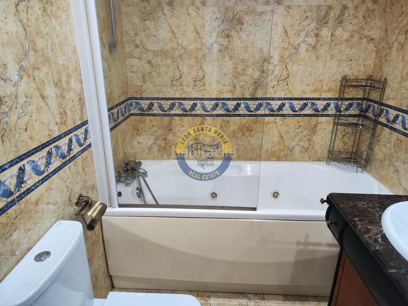 Foto fc715be5-7bde-4d0f-8500-c51370815b55. Affitto appartamento con riscaldamento parcheggio in León