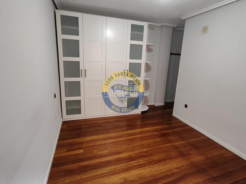 Foto 203c85ee-2e2f-4055-a234-e9b3b0d7fb3c. Alquiler piso  en alquiler en la chantría. en León