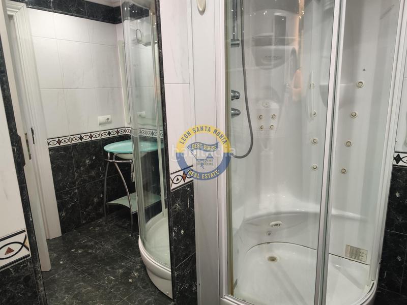 Foto e246d268-90a9-43f0-885e-b432df22e8f6. Alquiler piso  en alquiler en la chantría. en León