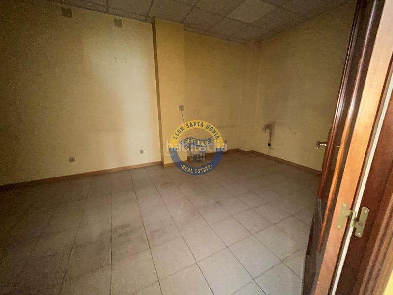 Foto ad60e7ac-bba6-4491-aade-4dc7ad05ddbf. Local comercial a Las Ventas León