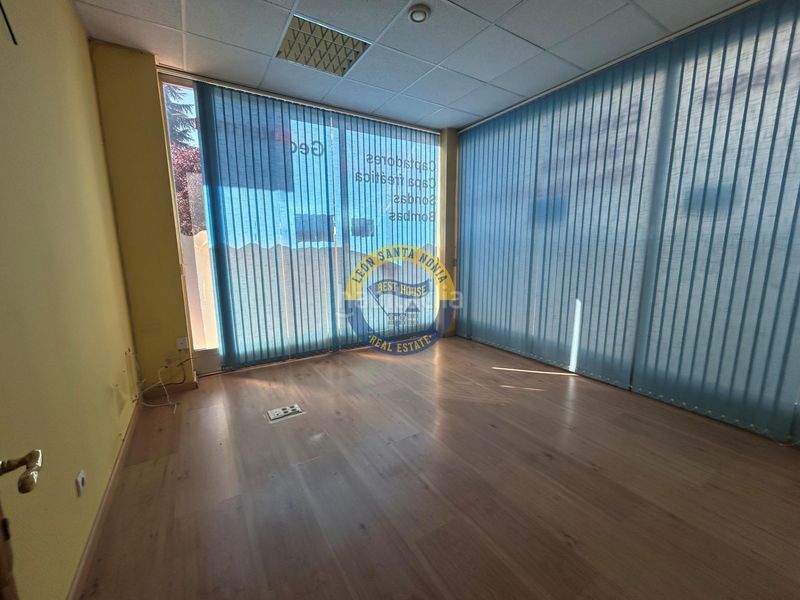 Foto b34f79d1-535a-4401-af47-660ae4273bdb. Local comercial a Las Ventas León