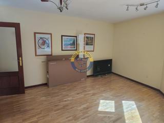 Appartement à Villaquilambre. Piso a la venta en villaobispo.