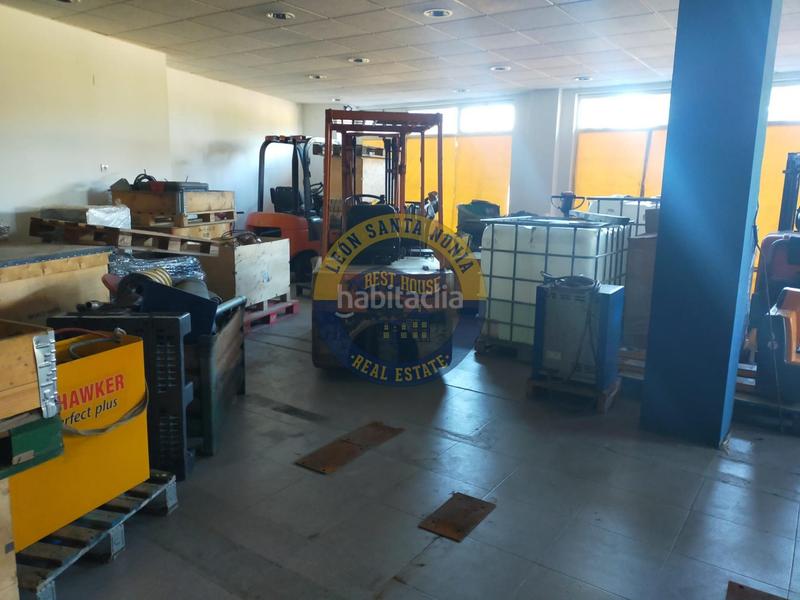 Foto 3141ecbd-5a4e-449c-8d17-95c21d142640. Local commercial dans Puente Castro León