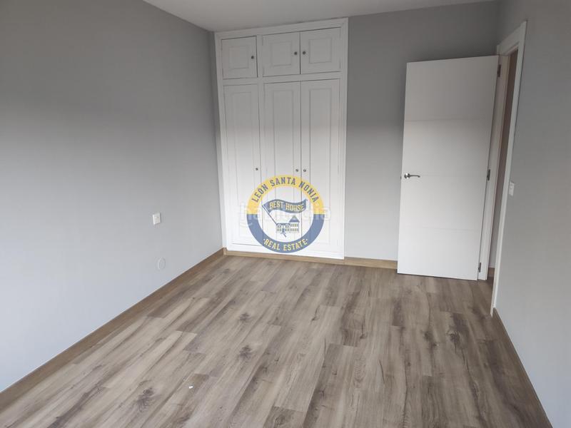 Foto 134cd736-95d0-4ceb-a945-7d89e58ca5ef. Location appartement avec chauffage parking dans San Claudio - La Chantría León