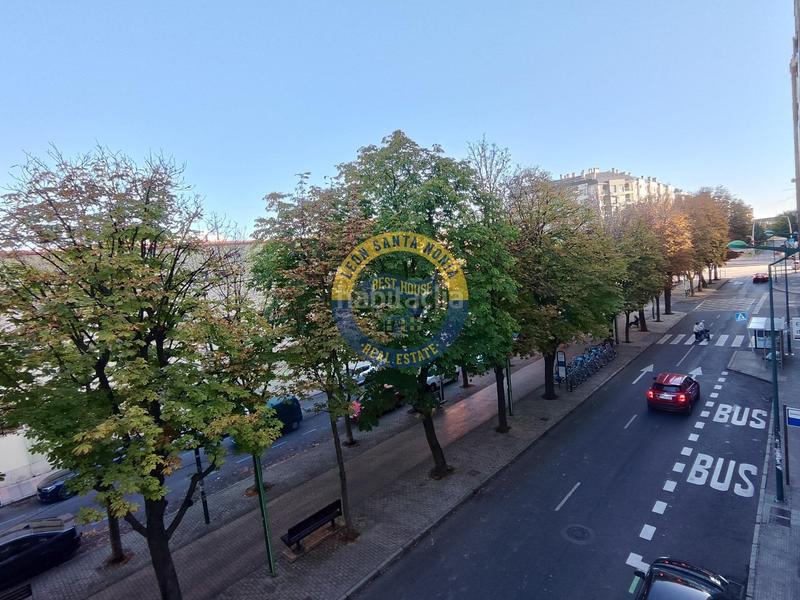 Foto 3f18a784-b3f7-49db-aef0-3bd860399f90. Rent apartment with heating parking in San Claudio - La Chantría León