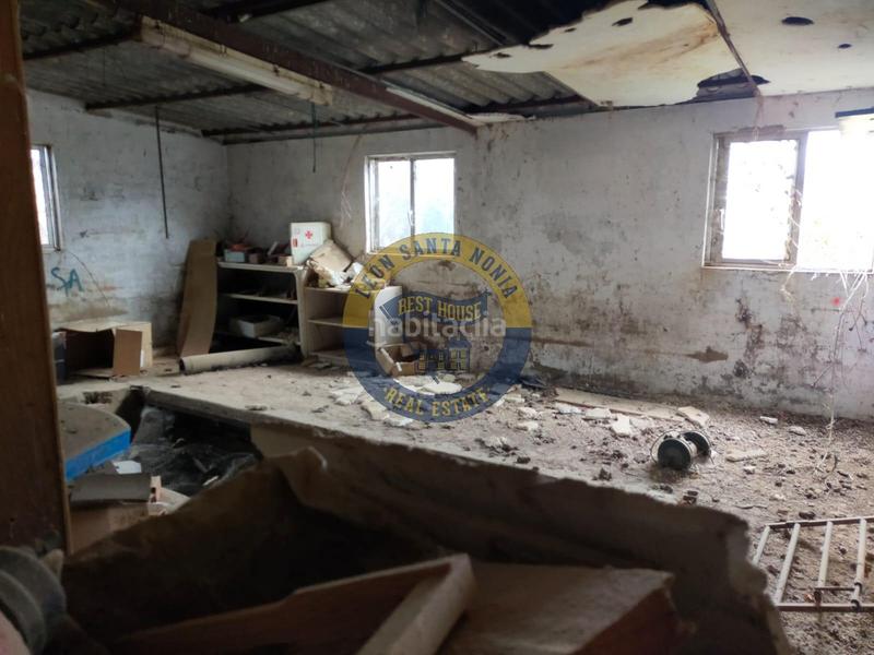 Foto 14c872b5-6694-4d97-a4f1-215eea22a3bf. Fabrikhalle in Valverde de la Virgen