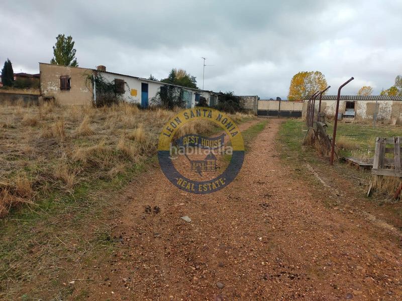 Foto 49f3c96c-6045-40cc-ad99-876917e824f0. Fabrikhalle in Valverde de la Virgen