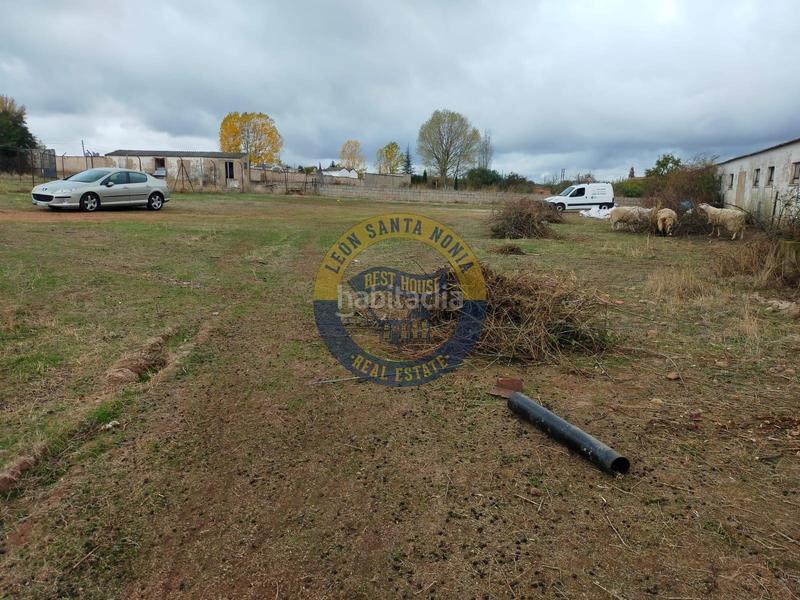 Foto ac2e89b8-235e-4184-ab87-d74795b1ef41. Fabrikhalle in Valverde de la Virgen