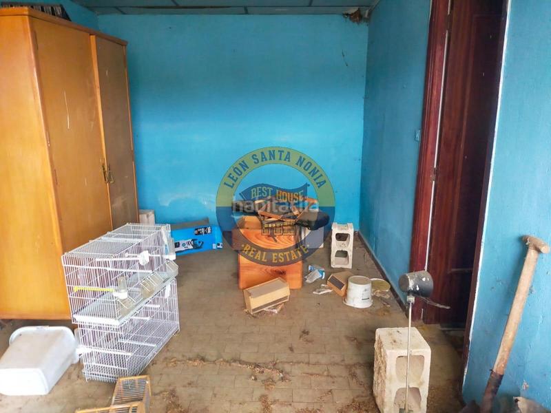 Foto bc584fda-3477-4330-a0c6-3a5636ecd4d2. Fabrikhalle in Valverde de la Virgen