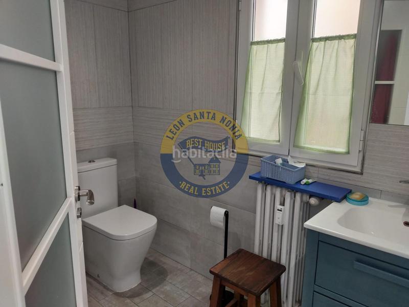 Foto a2aff76c-0d74-4b5a-892c-a2f1ca2f6528. Pis amb calefacció a Centro Ciudad León