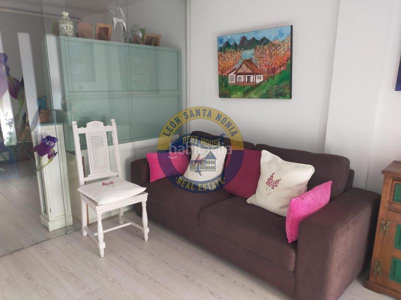 Foto c9d6271a-e929-4dd6-a0bc-8859577bb7fb. Pis amb calefacció a Centro Ciudad León