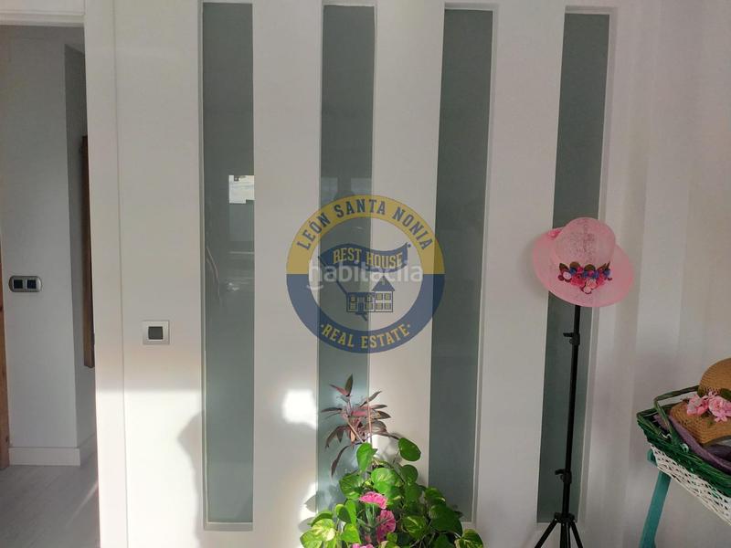 Foto faa322d4-6ad2-44fe-b899-faa7c915573a. Pis amb calefacció a Centro Ciudad León