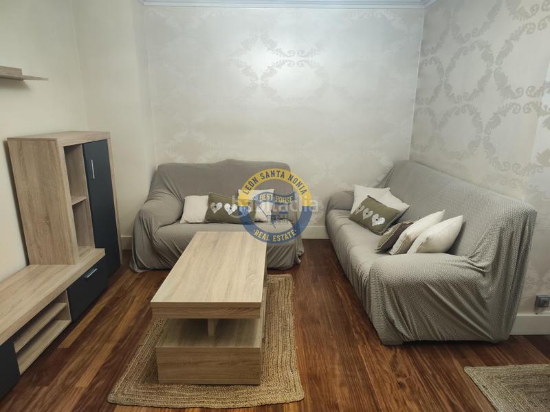 Foto 31d05866-ec2c-4471-a77c-a6464a84d52c. Alquiler piso apartamento en alquiler en el centro . en León