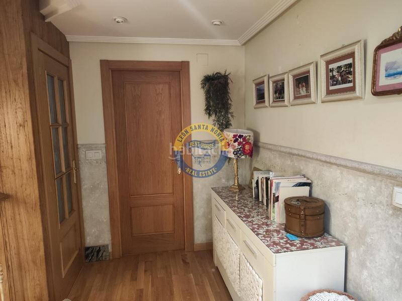 Foto 53910ed0-9259-4618-aafa-10f50699d523. Chalet mit heizung parking in Villaquilambre