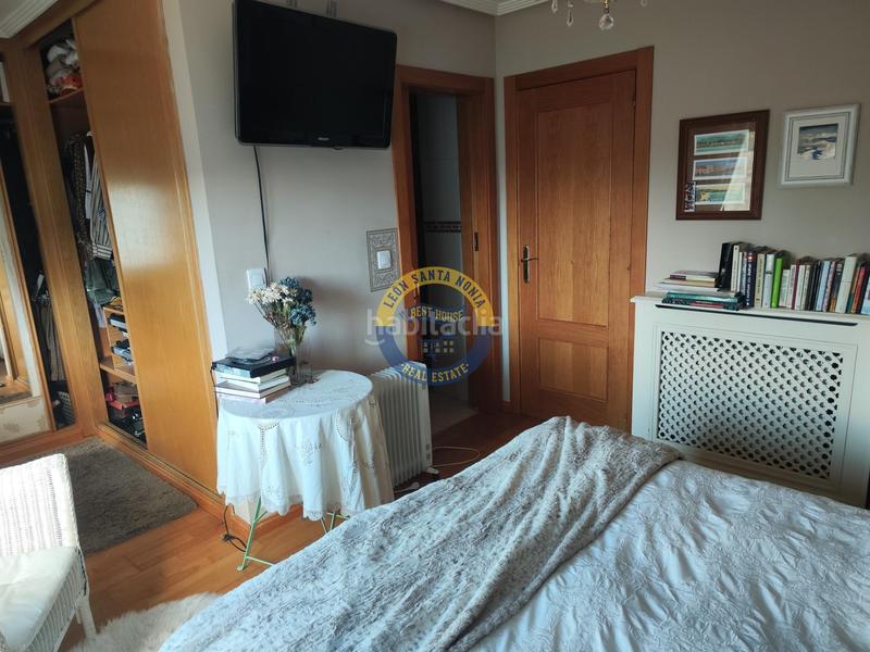 Foto 5c9a35d6-2d49-45f2-910f-3c6f1f279b1e. Chalet mit heizung parking in Villaquilambre