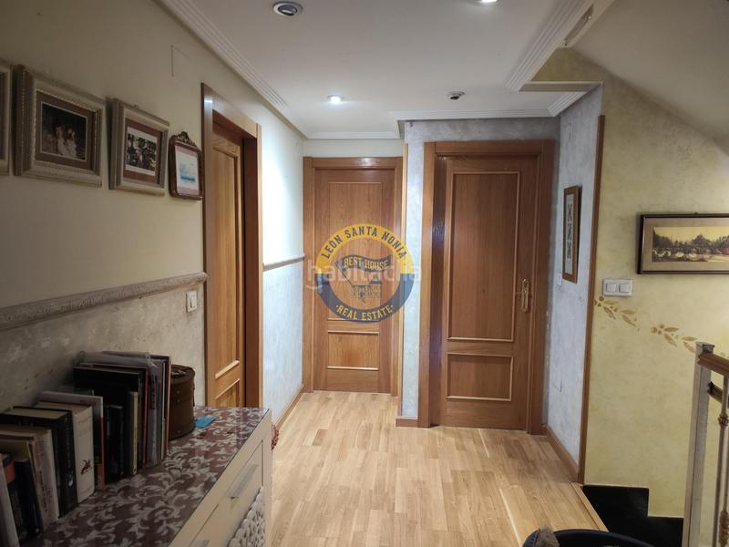 Foto becd7542-b166-4e44-8529-a1c9411f66d8. Chalet mit heizung parking in Villaquilambre