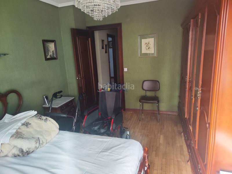 Foto a5cfe1c3-92ae-4d5f-a38d-af8cbf92346c. Piso  en venta en la chantria. en San Claudio - La Chantría León