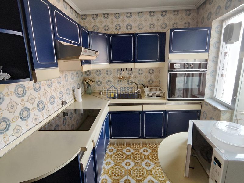 Foto b319b210-3106-49b2-b050-6c00936998ff. Piso  en venta en la chantria. en San Claudio - La Chantría León