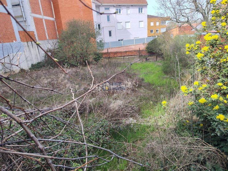Foto b4fb3898-154a-4fc8-a096-68e44a2d194f. Casa amb calefacció a Puente Castro León