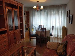 Affitto Piccolo appartamento in Trobajo del camino. Apartamento en alquiler en el crucero.
