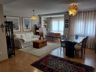 Appartement à San Claudio - La Chantría. Piso a la venta en la zona de santa ana.