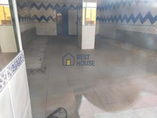 Local Comercial a Trobajo del camino. Local comercial a la venta en zona trobajo del camino.