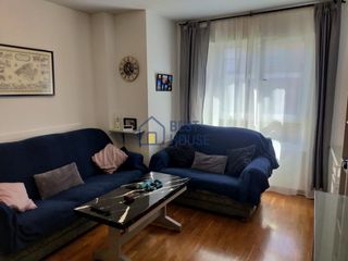 Piso en Villaquilambre. Piso a la venta en navatejera.