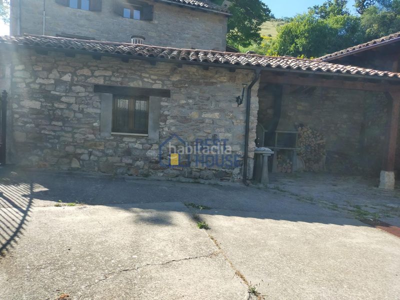 Foto 40783e69-9e50-453d-9cd4-2b664d39ee58. Casa a Boñar