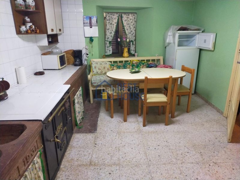 Foto 6160a9d7-5ee9-490b-bf08-cf09d1525cd7. Casa a Boñar