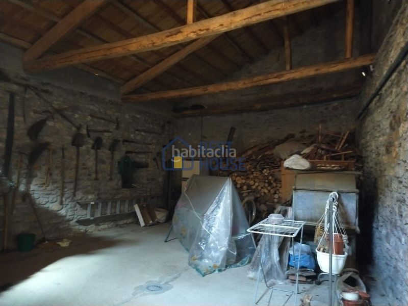 Foto 68b14f6d-c2f2-44ca-ae86-b9cb122c868e. Casa a Boñar