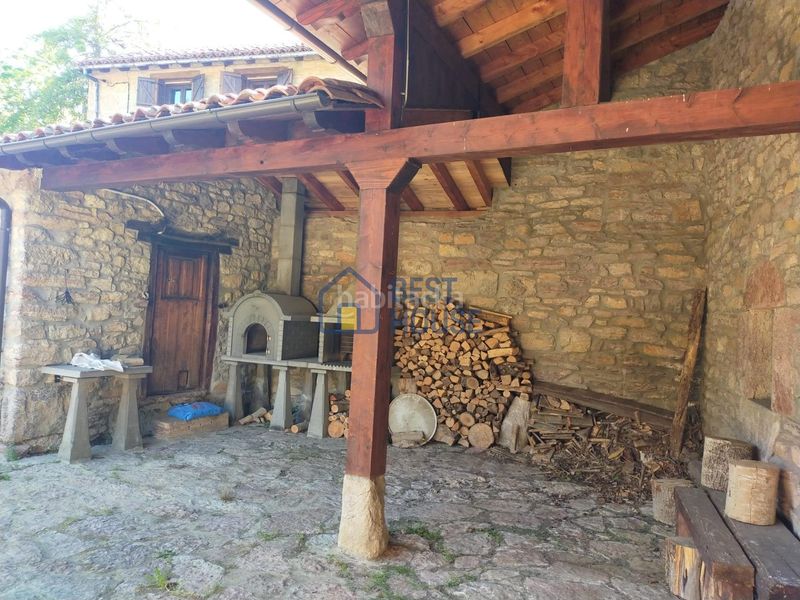 Foto a68579c9-8e7d-4bb8-a375-50176bcb3ff8. Casa a Boñar