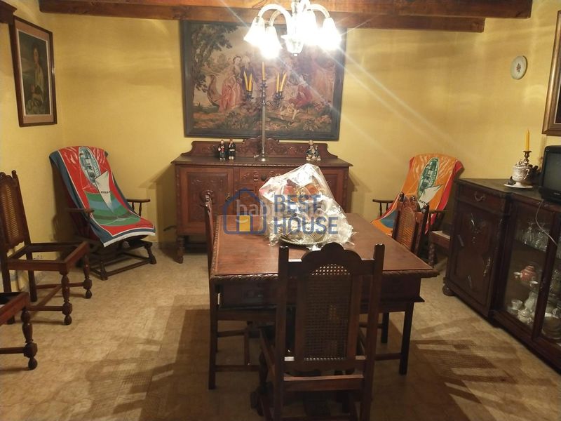 Foto d5ede3eb-422c-41b1-8728-25b7c03fa1c5. Casa a Boñar